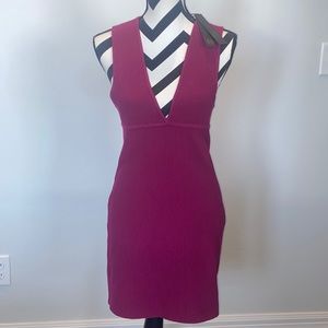 House of Harlow 1969 Magenta Ribbed V-Neckline Body-Con Mini Size Small,…